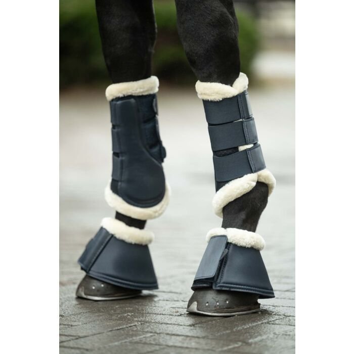 Boots Shiny Fur